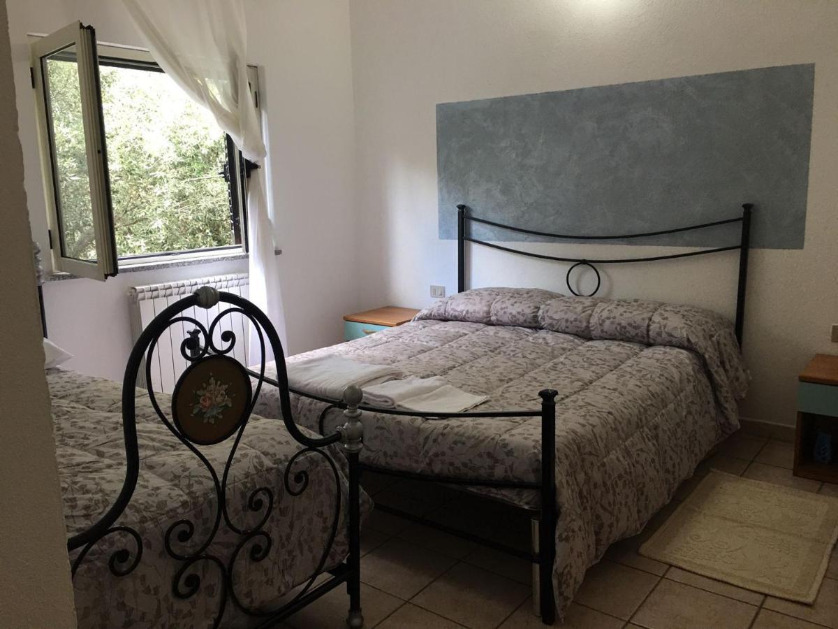 Azienda Agrituristica S'Argalasi - B&B - Affittacamere Loc S'Argalasi Austis エクステリア 写真